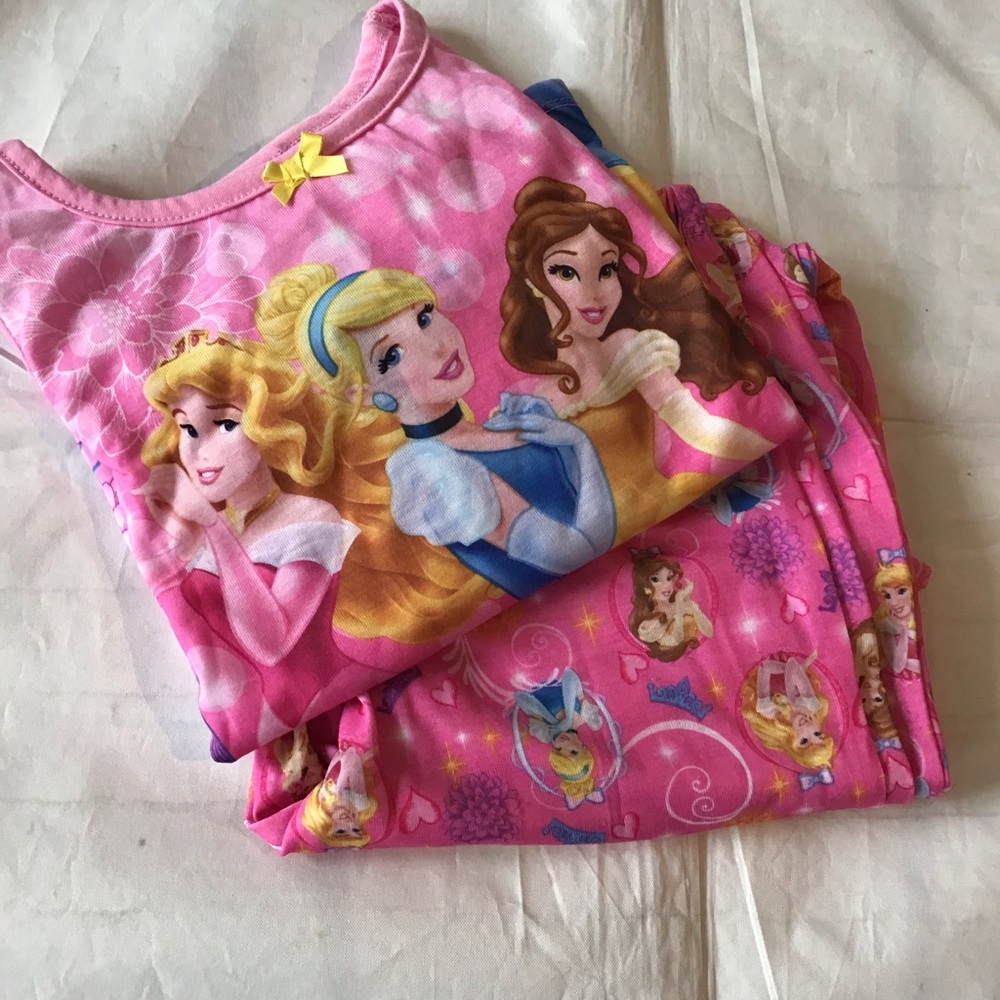 NWT Disney Princess Pajama Set 4T